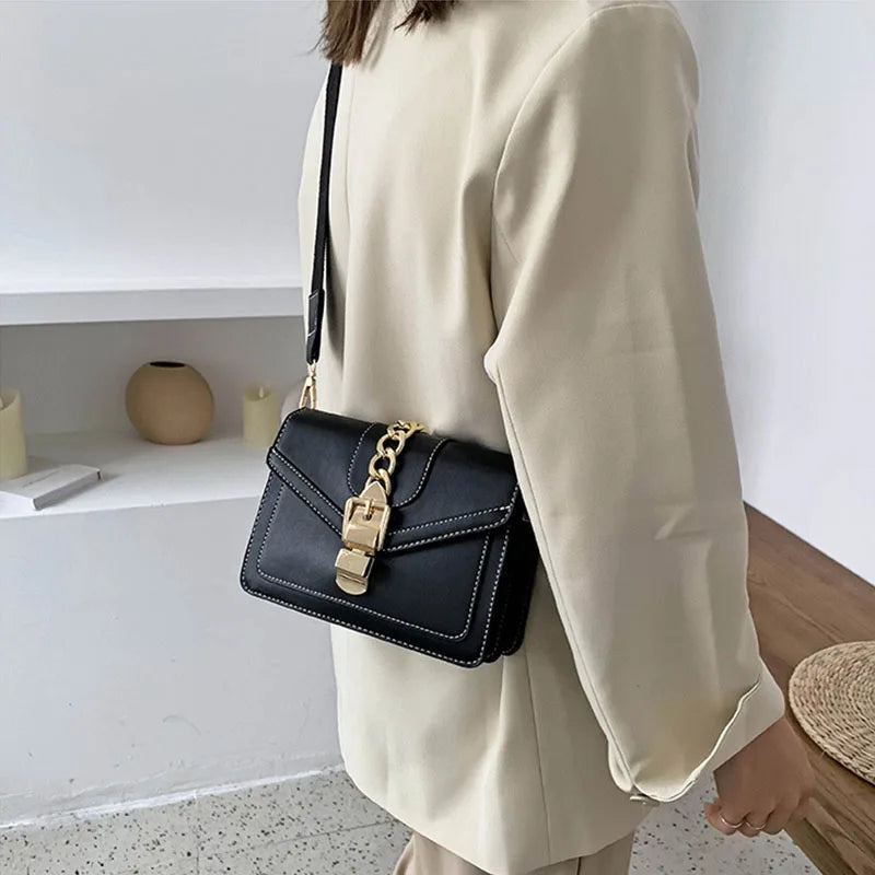 Fashion Women Chain Crossbody Bag Leisure Splice Small Square Shoulder Bag Luxury Design Messenger Bag Travel Purse and Handbag