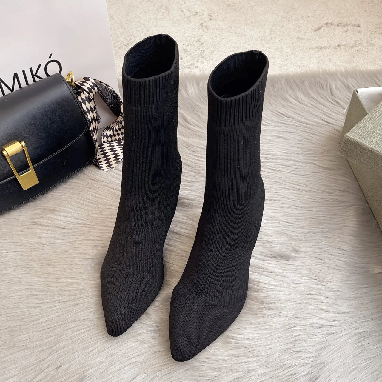 2022 New Winter Women's Shoes Knitted Mid-calf Socks Boots Pointed Toe Stiletto Elastic Designer Women's Boots 35-40