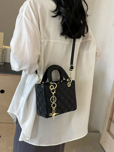 Quilted Pattern Solid Color Pu Handbag With Pendant Decoration, Versatile Noble Women's Crossbody Bag, Fashionable Handbag