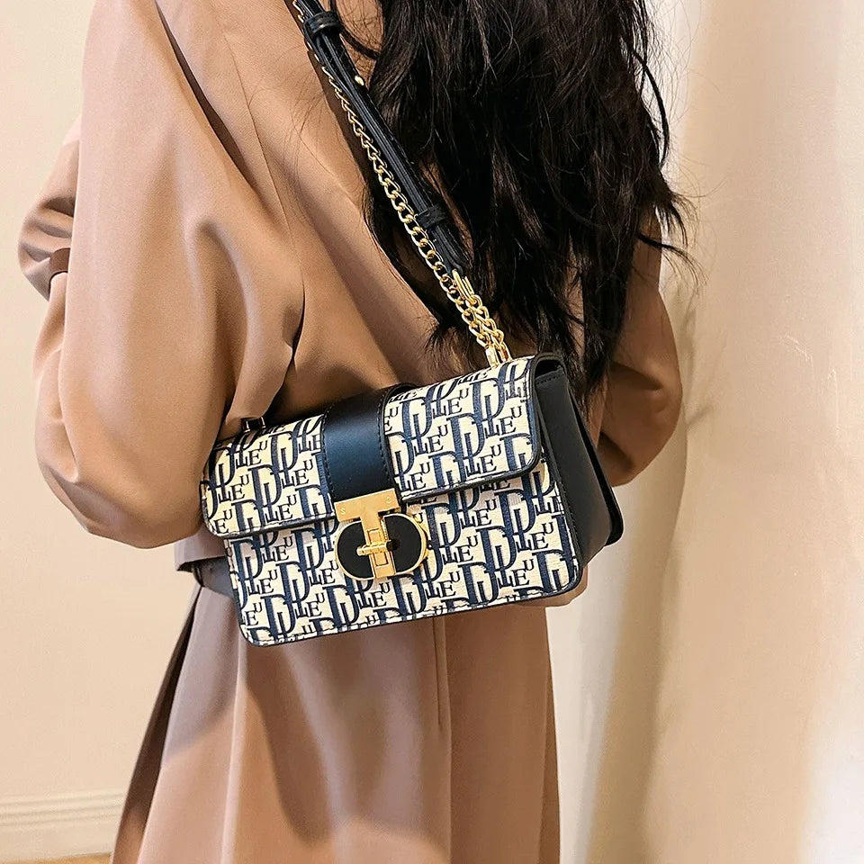 Letter Print Lock Luxury handbags Women Shoulder Bags Designer Crossbody Purses Handbag Chain Strap Clutch Bag 2025 New Small