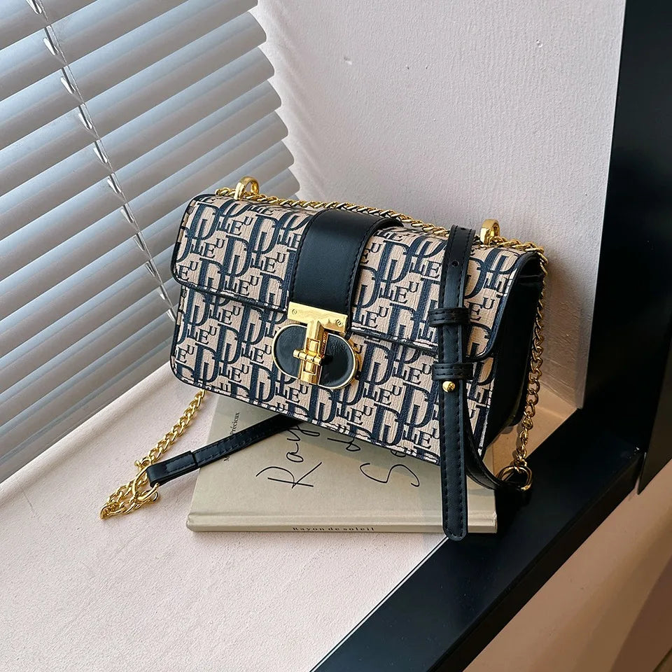 Letter Print Lock Luxury handbags Women Shoulder Bags Designer Crossbody Purses Handbag Chain Strap Clutch Bag 2025 New Small