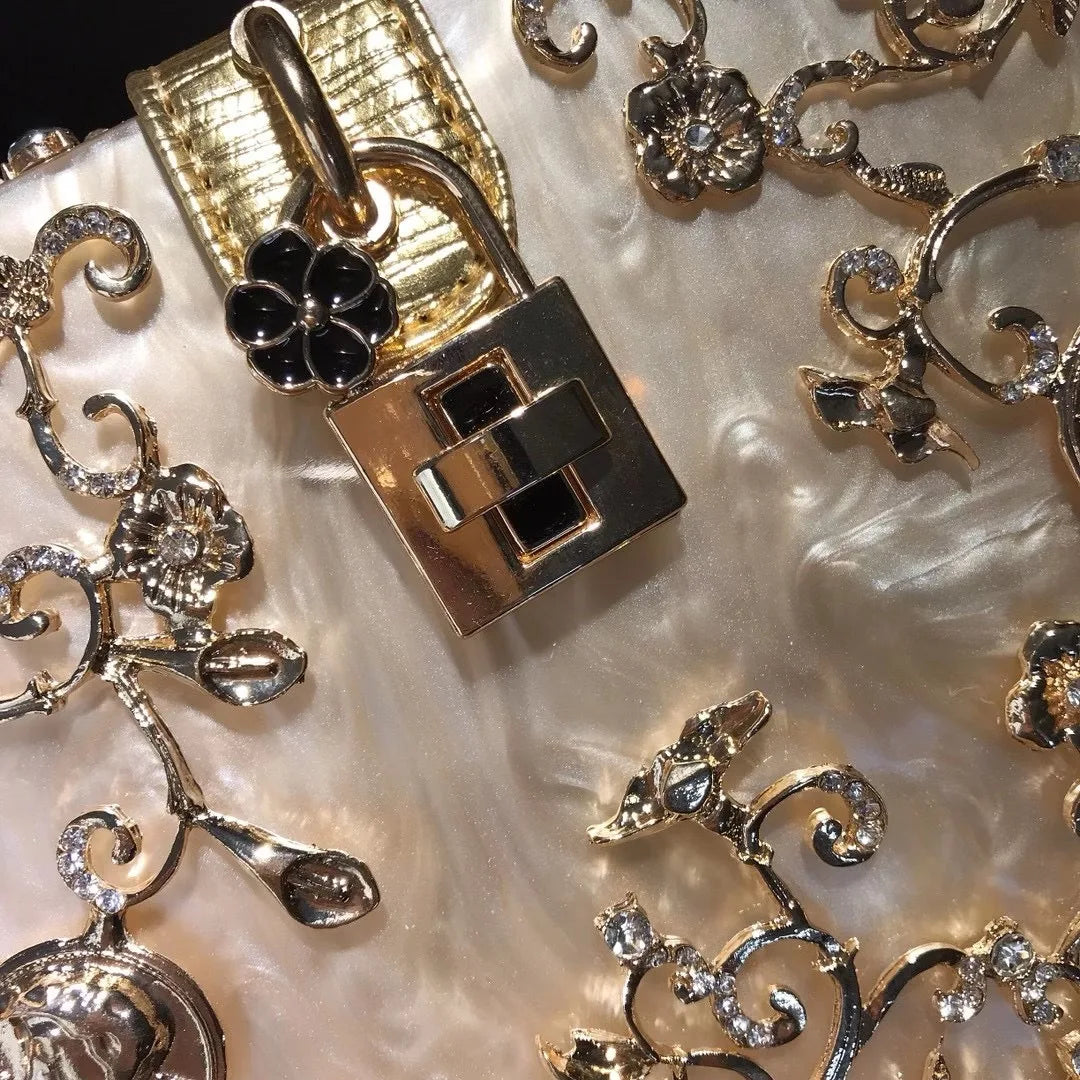High-Grade crystal Evening Bag Female New Hollow Out Metal Carved Flower Diamond Handbag Box Fashion Chic Shoulder Crossbody Bag