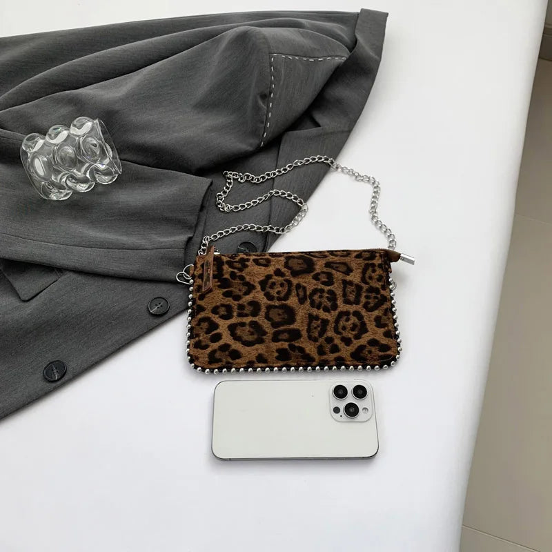 Solid color Design Crossbody Bags For Women Fashion Chain Mobile Phone Purses Fashion Shoulder Messenger Bag Sac A Main Female