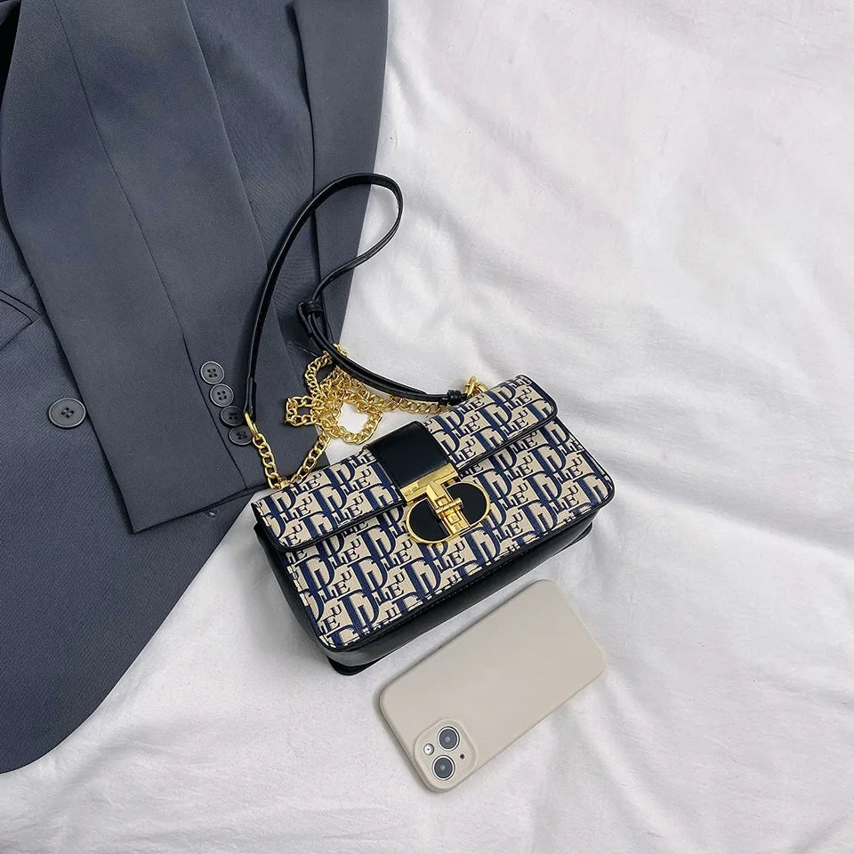 Letter Print Lock Luxury handbags Women Shoulder Bags Designer Crossbody Purses Handbag Chain Strap Clutch Bag 2025 New Small