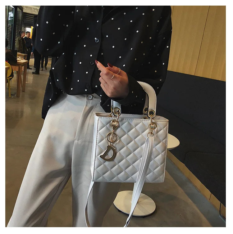 New Fashion Luxury Design Tote Bags for Women Handbags Ladies Shoulder Bags Trending Lingge Chain Crossbody Bag and Purse
