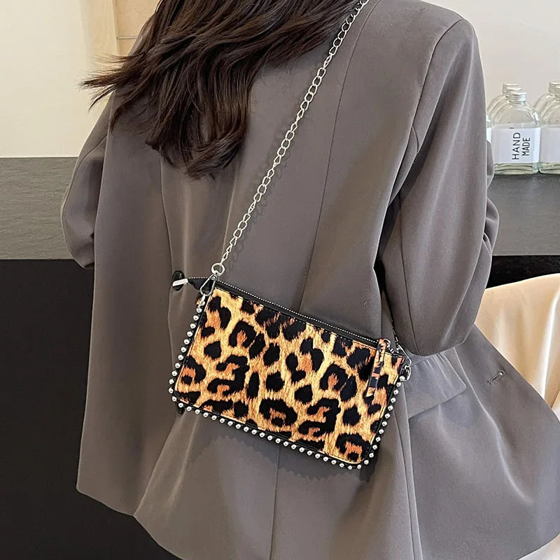 Solid color Design Crossbody Bags For Women Fashion Chain Mobile Phone Purses Fashion Shoulder Messenger Bag Sac A Main Female