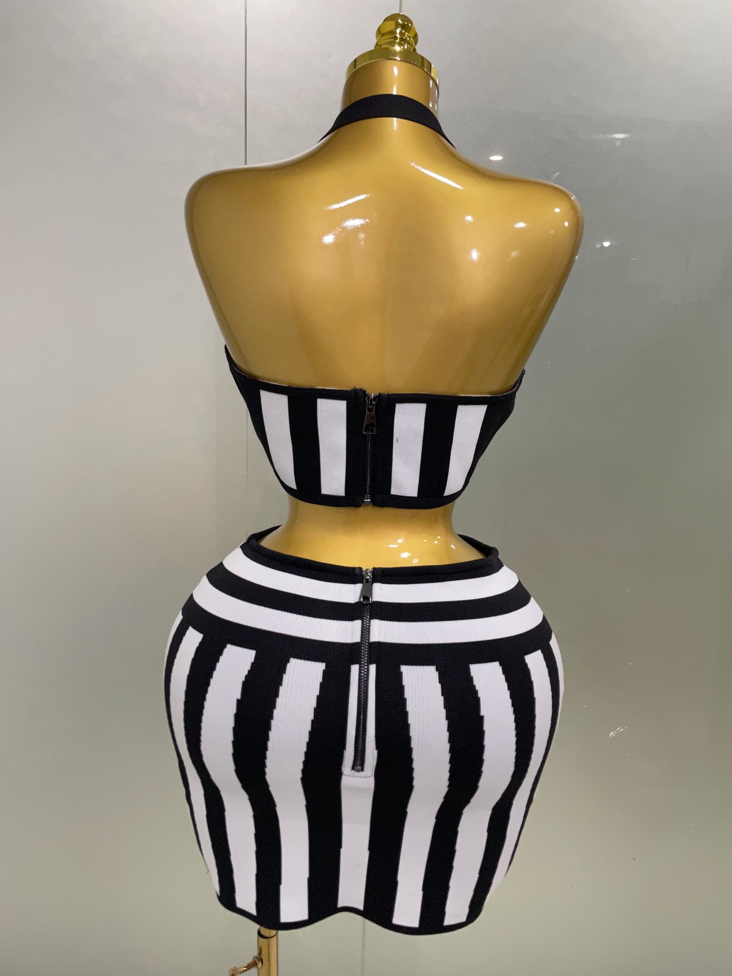 2025 New Women Celebrity Sexy Jacquard Black White Two Piece Bodycon Striped Bandage Skirt Set Designer Evening Party Dress