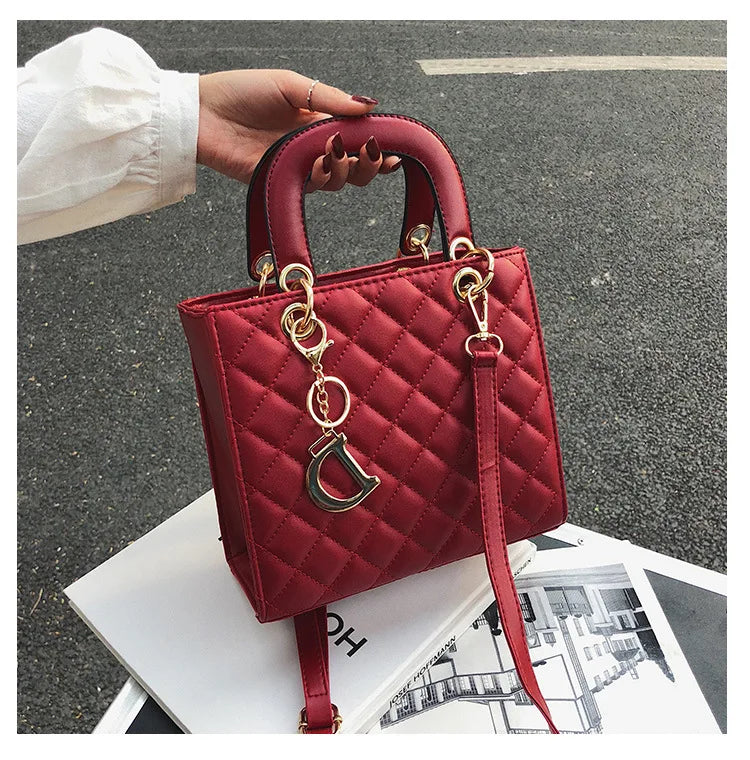 New Fashion Luxury Design Tote Bags for Women Handbags Ladies Shoulder Bags Trending Lingge Chain Crossbody Bag and Purse