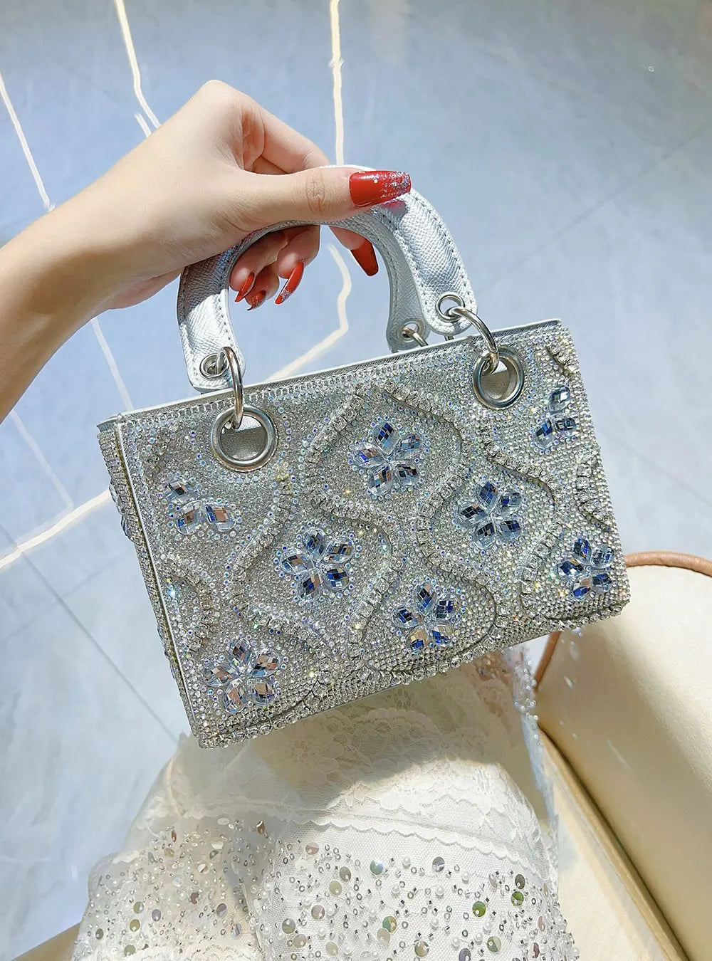 Luxury Women's Evening Bag Handmade Shiny Diamond Decoration Fashion Crossbody Shoulder Bags Women Handbags for Wedding Party