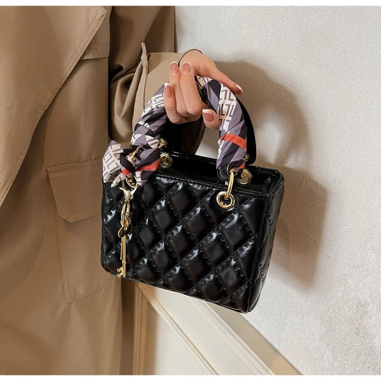 Small And Niche High-End Lurxury Handbag For Women 2024 Fashionable New Diamond Grid Handbag, Single Shoulder Crossbody Bag