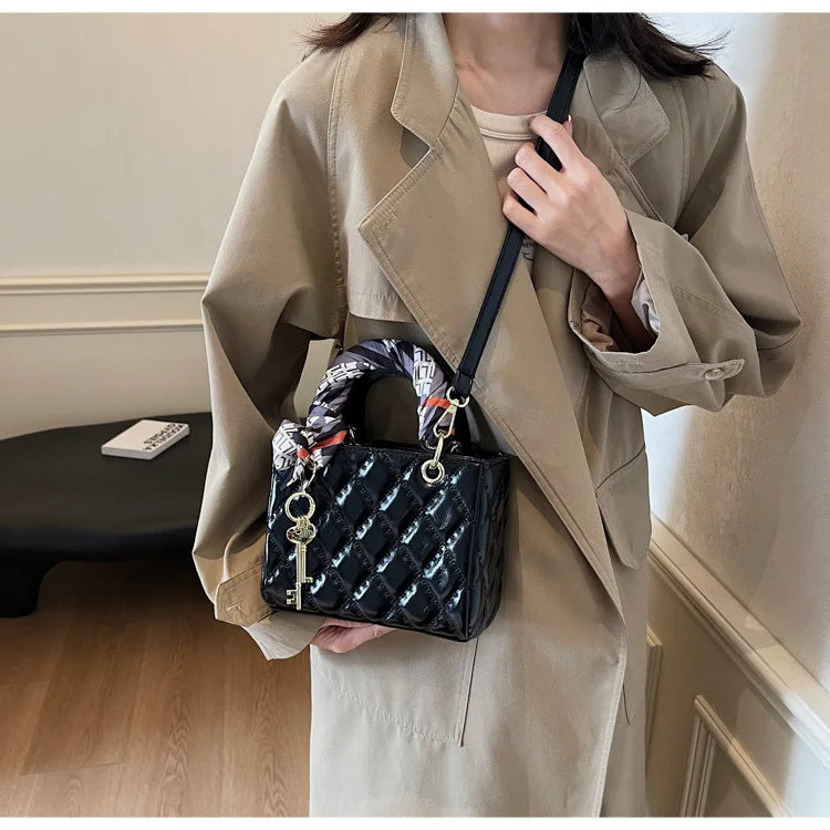 Small And Niche High-End Lurxury Handbag For Women 2024 Fashionable New Diamond Grid Handbag, Single Shoulder Crossbody Bag