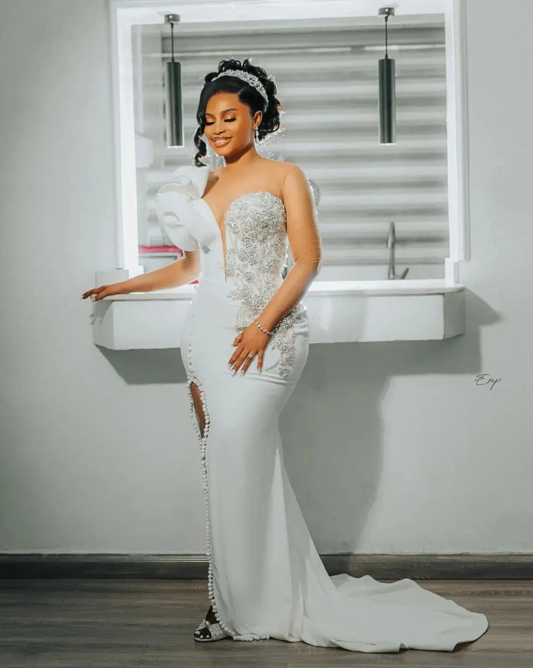 Nigeria Mermaid Wedding Dresses for Bride Sheer Neck Long Sleeve Side Split Ruffles Africa Wedding Reception Gowns Customized