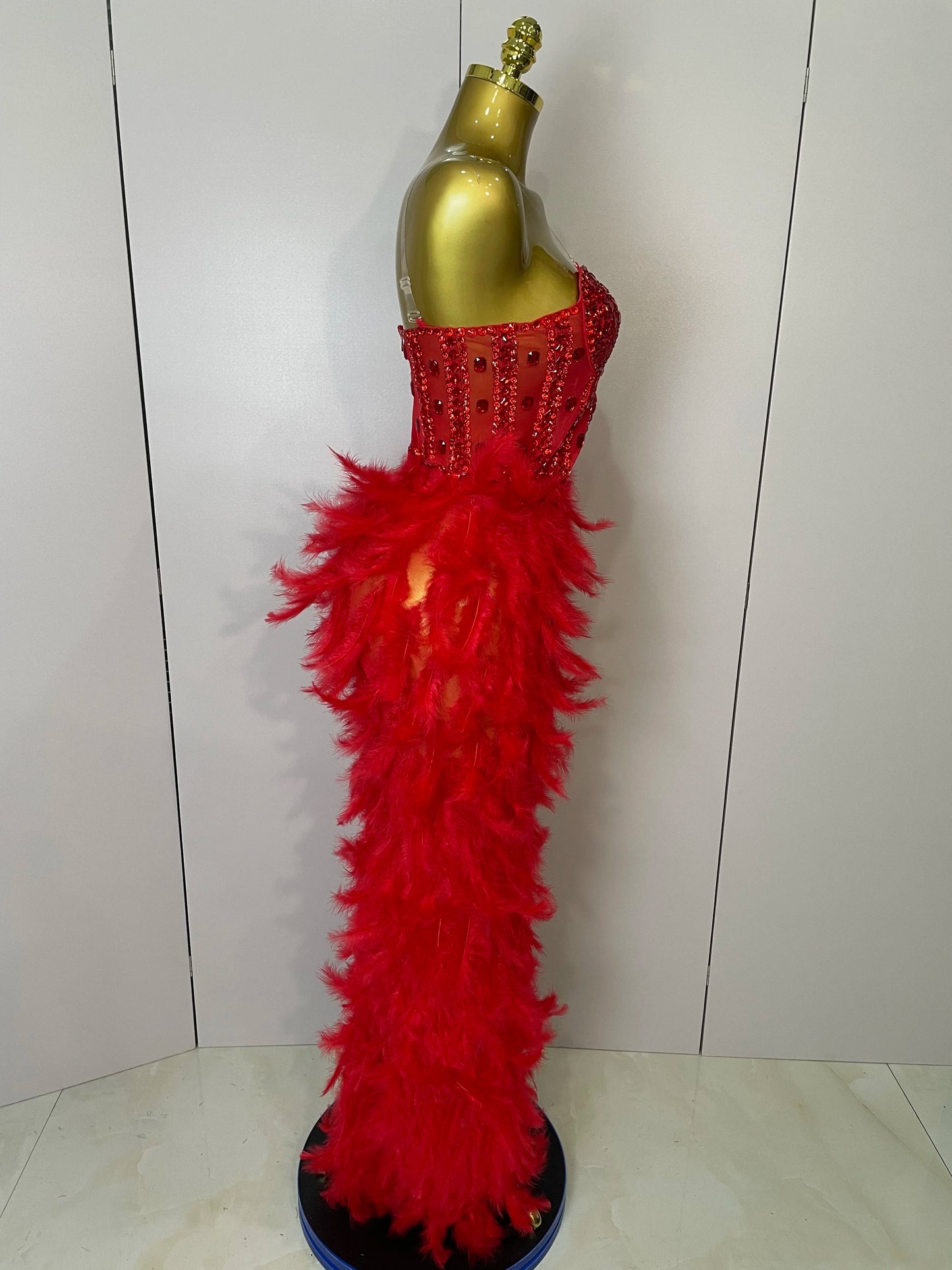 Stock 2025 Women Sexy Sparkly Rhinestone Mesh Feather Long Dress Elegant Evening Party Celebrate Birthday Performance Costume