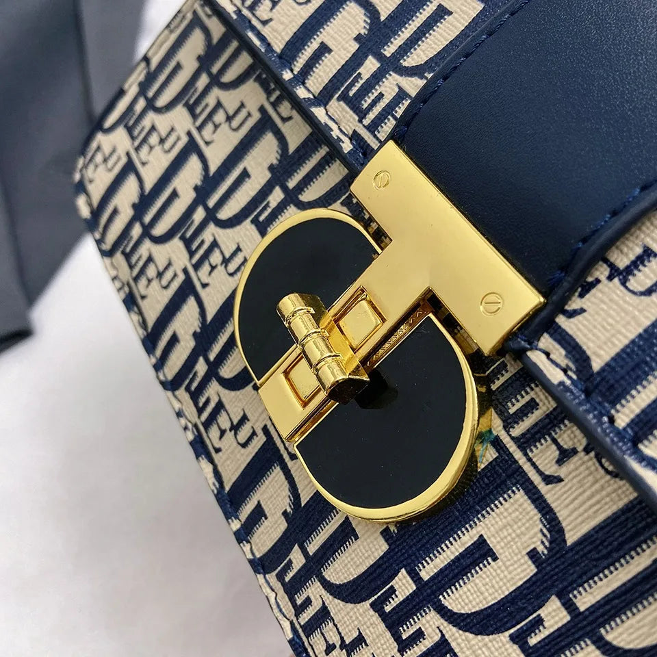 Letter Print Lock Luxury handbags Women Shoulder Bags Designer Crossbody Purses Handbag Chain Strap Clutch Bag 2025 New Small