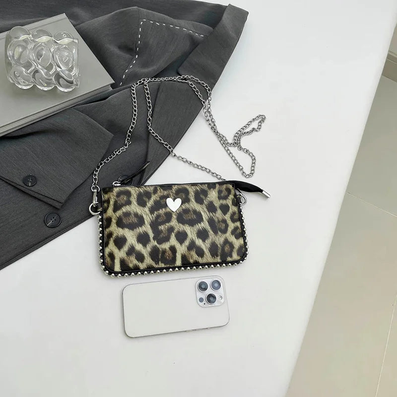 Solid color Design Crossbody Bags For Women Fashion Chain Mobile Phone Purses Fashion Shoulder Messenger Bag Sac A Main Female