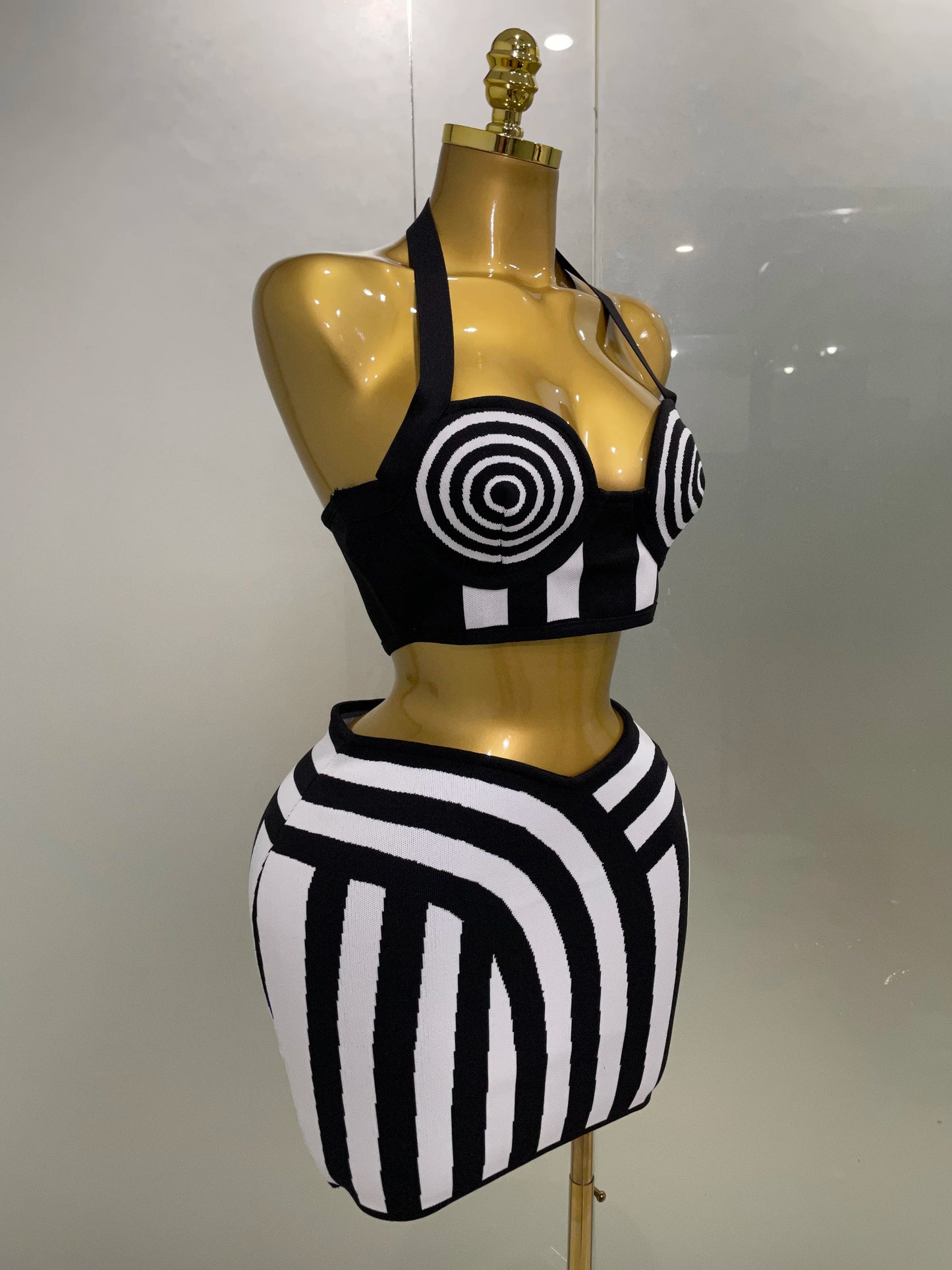 2025 New Women Celebrity Sexy Jacquard Black White Two Piece Bodycon Striped Bandage Skirt Set Designer Evening Party Dress