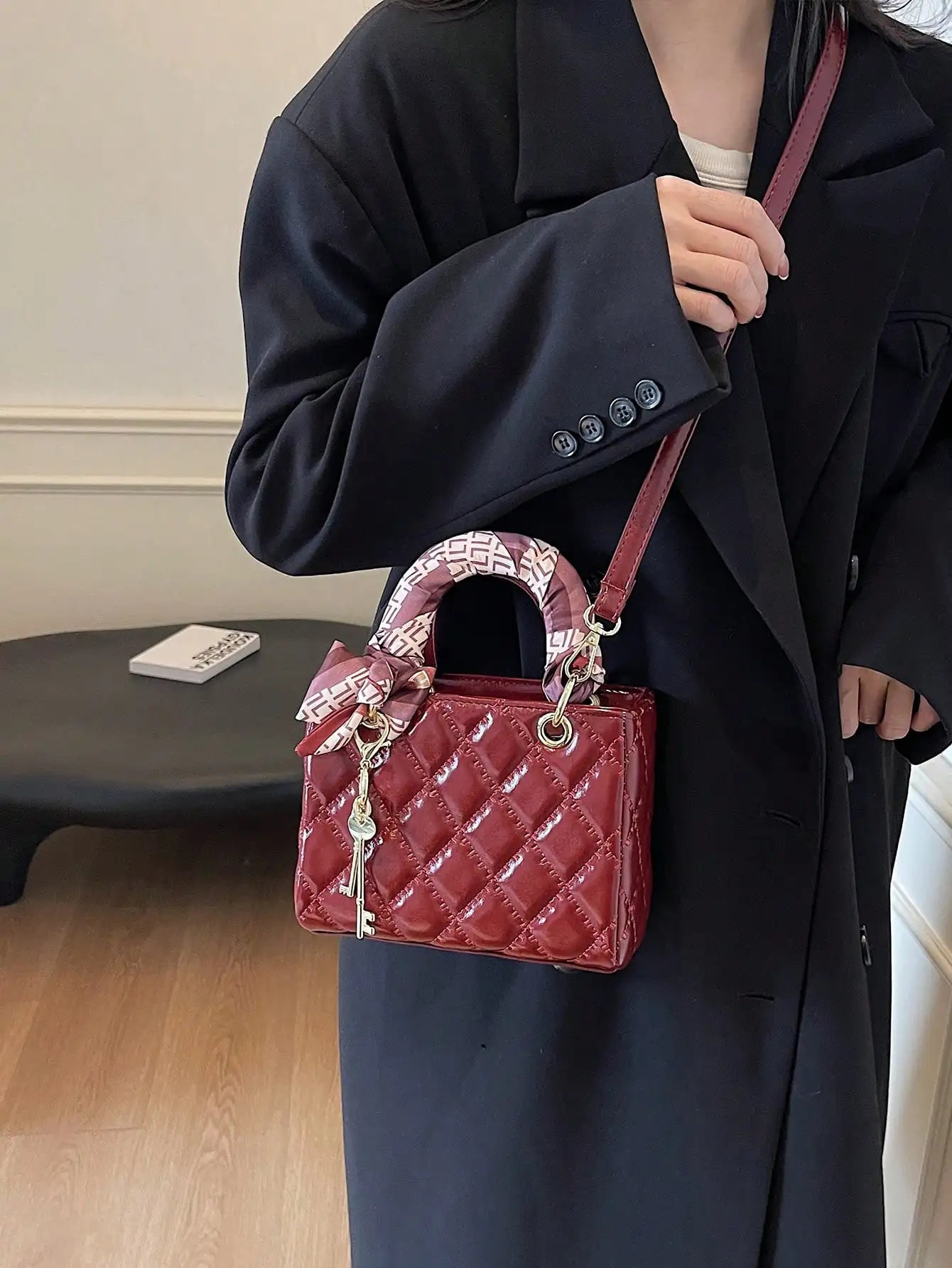 Small And Niche High-End Lurxury Handbag For Women 2024 Fashionable New Diamond Grid Handbag, Single Shoulder Crossbody Bag