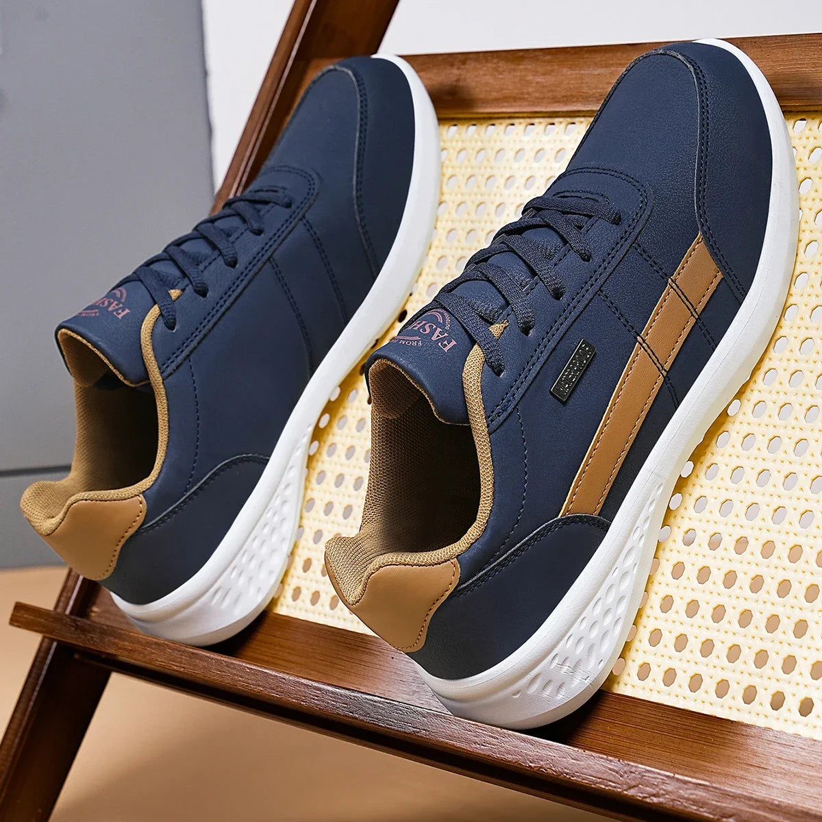 NKLSA New Men's Shoes Spring Autumn Waterproof Walking Sneakers Casual Men Leather Sneakers Non-Slip Shoes Mens Tennis Shoes