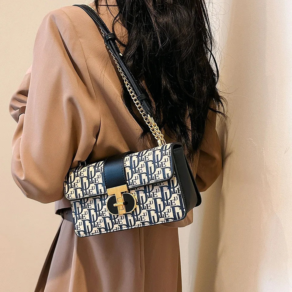 Letter Print Lock Luxury handbags Women Shoulder Bags Designer Crossbody Purses Handbag Chain Strap Clutch Bag 2025 New Small