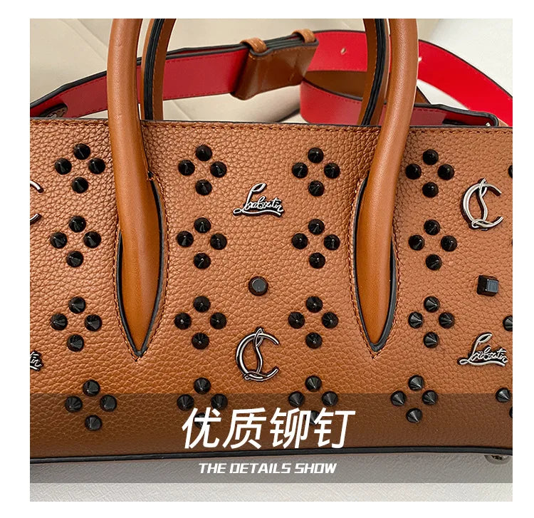Fashion Women's Classic Luxury Brand Designs A High-quality Single-shoulder Bag That Is Personalized, Casual and Versatile.