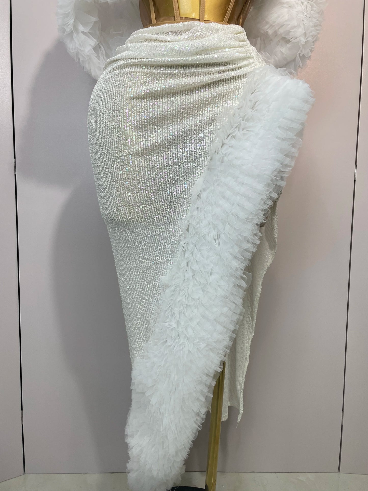 2025 Women White Sequins Top Short Skirt Two Pieces Set Sexy Celebrate Evening Prom Birthday Dress Nightclub Stage Outfit